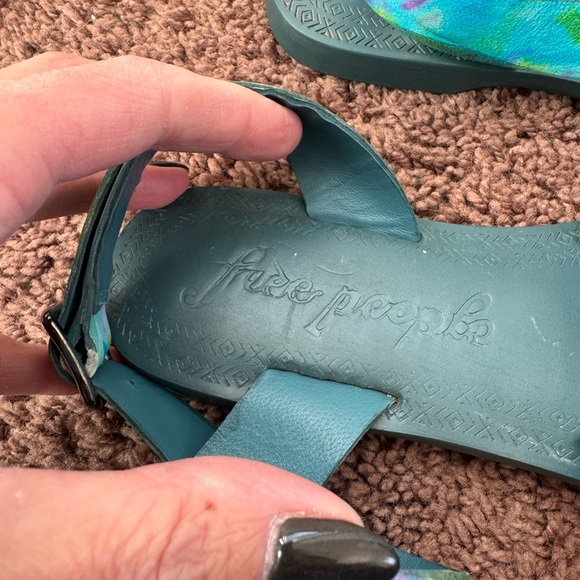 Free People Sun Peaks Leather Sandals Blue Green Combo Size 36.5 US 6 NEW - Picture 4 of 7